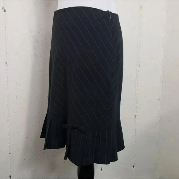 Larry Levine‎ stretch 6 black pinstripe pleated skirt Office Siren Business - Picture 4 of 4